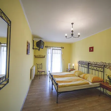 El Camino Villa Štúrovo